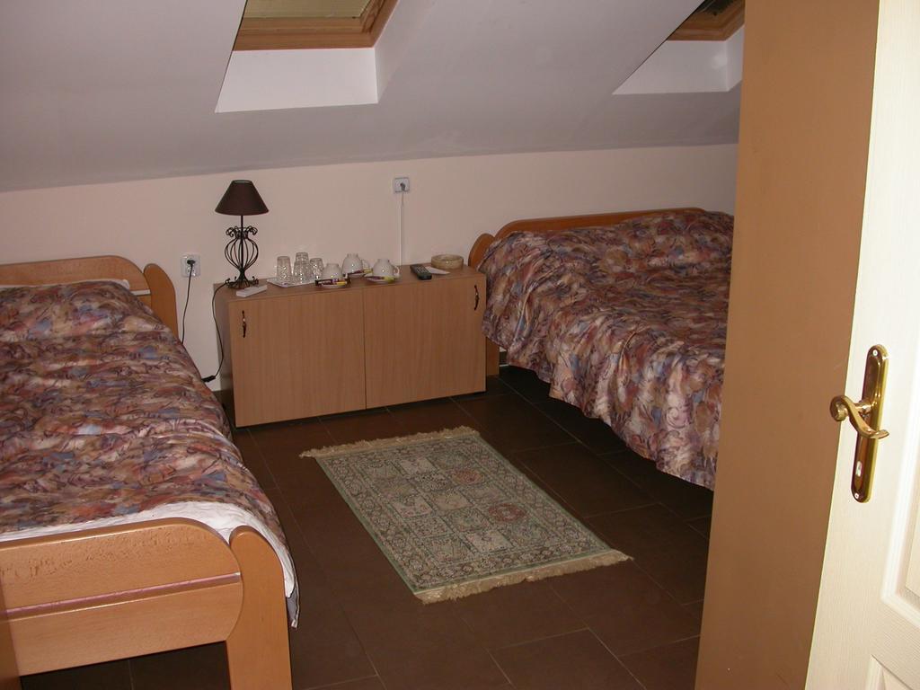 Royal Apartments Ni Cameră foto