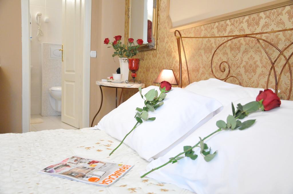 Royal Apartments Ni Cameră foto